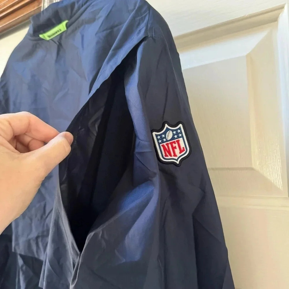 Nike NFL On Field Apparel Seattle Seahawks Windbreaker Men’s size Medium - Picture 12 of 12